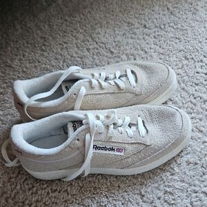 Reebok Club 85 Suede Classic Low-Top Sneakers 8.5 Womens